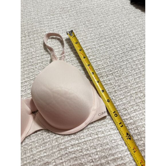 Calvin Klein 32D Nude T-Shirt Bra Underwire Lightly Lined Smooth Everyday Blush - Picture 4 of 5